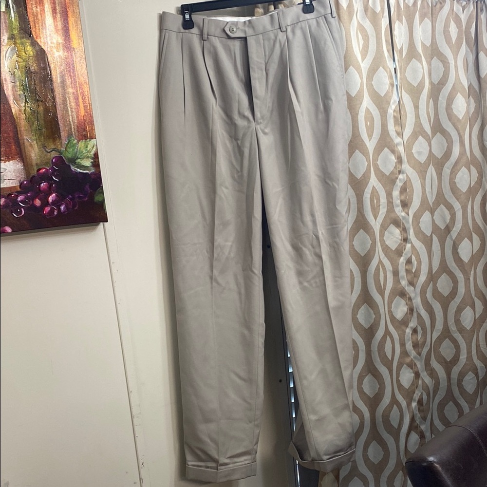 Gray Dress Pants with Classic Straight-Leg Cut - Picture 2 of 9